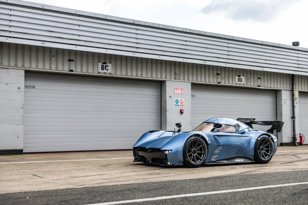 What is the top rated global fastest accelerating Car in 2025?: Engineering Marvels Redefining Speed 1 McMurtry Speirling PURE 6